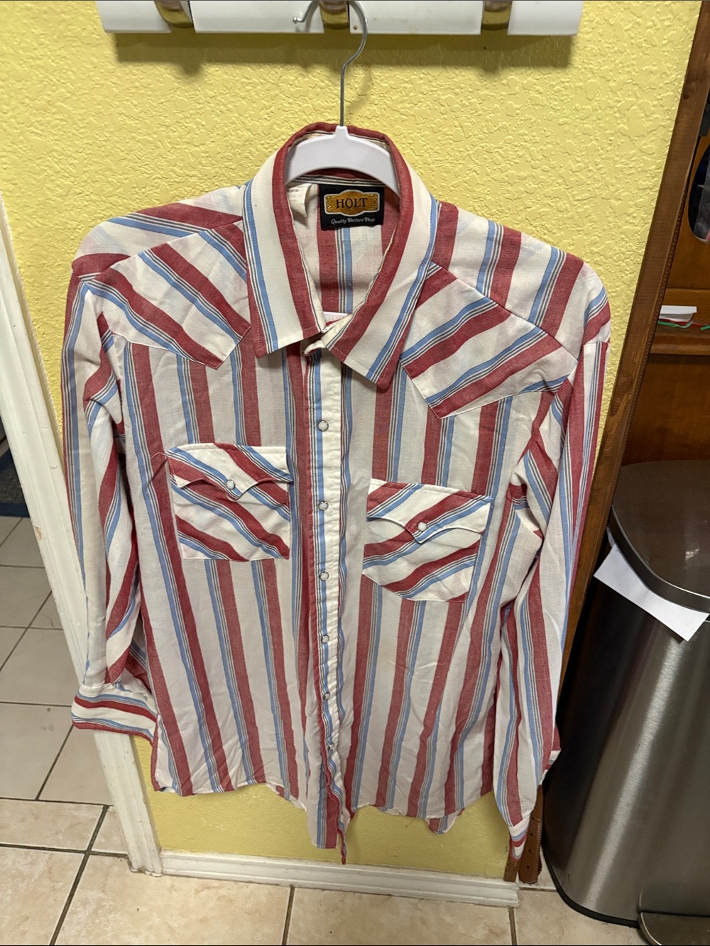 Men's Red, Blue & White Striped Western Button-Down Shirt size M